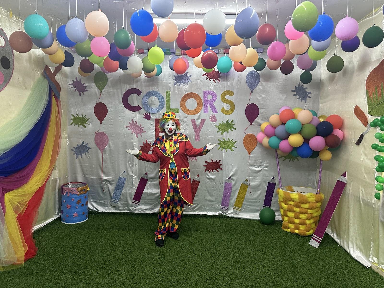 مركز الكنوز المضيئة